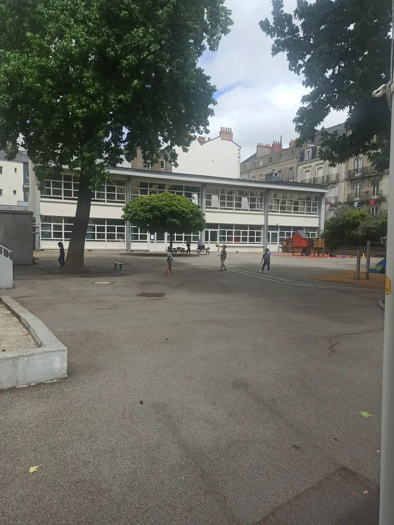 Ecole maternelle Molière à Nantes