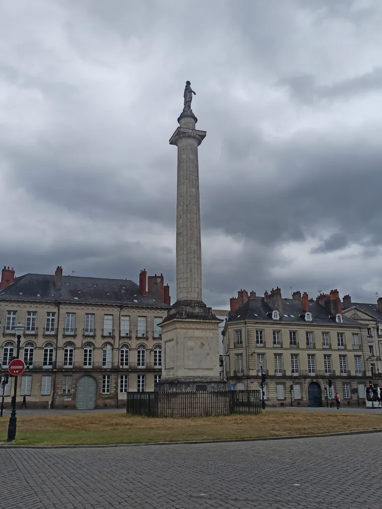 Colonne Louis-XVI à Nantes