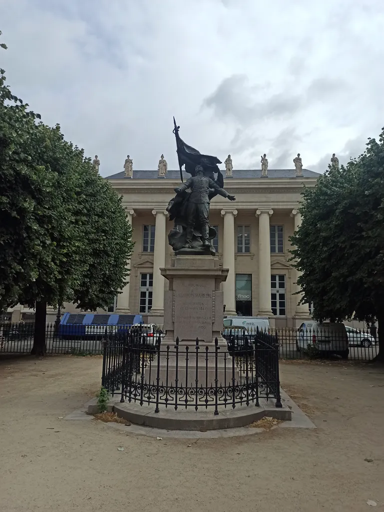 Statue du Colonel Villebois-Mareuil à Nantes